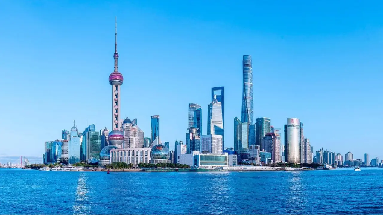 10 Famous Cultural & Natural Landmarks in China in 2025