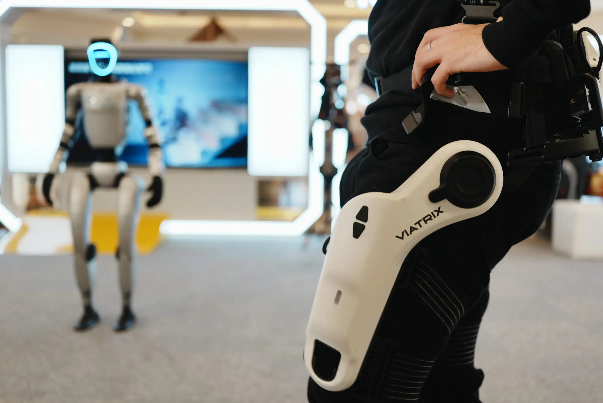5-Hour VR Experience & Cutting-Edge Tech Tour in Shanghai